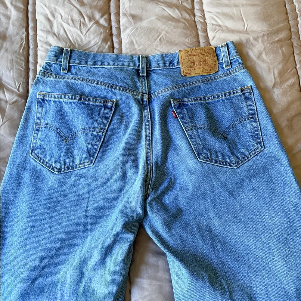 Vintage Levi's 550 Relaxed Fit Blue Jeans - Picture 6 of 6